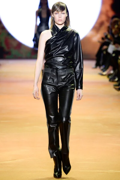 Look 1
